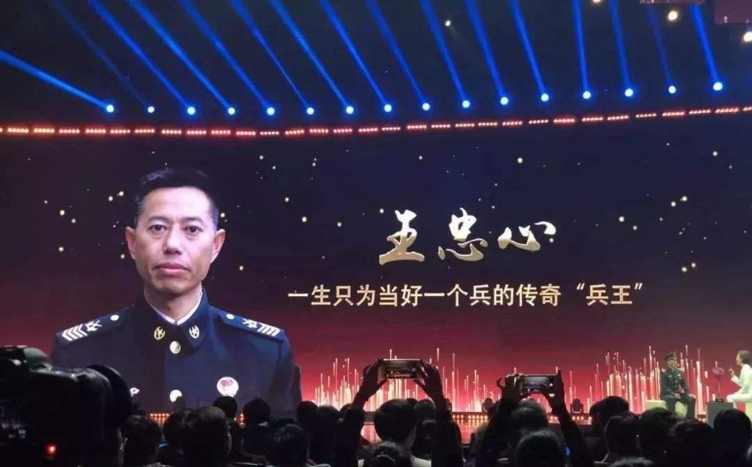 美女總裁的全能兵王——科技巔峰引領生活變革